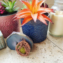 Load image into Gallery viewer, Coiled Green Opal